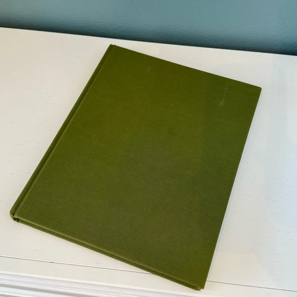 Vintage (2001) Green Decorative Book 'The Southern Garden' Bookstack Decor